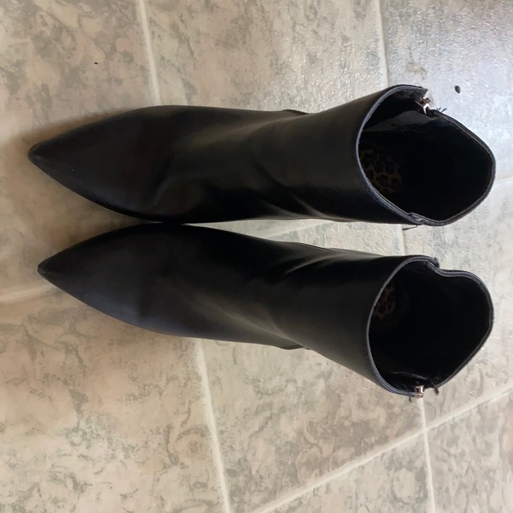 Charlotte Russe size 9 ankle boots